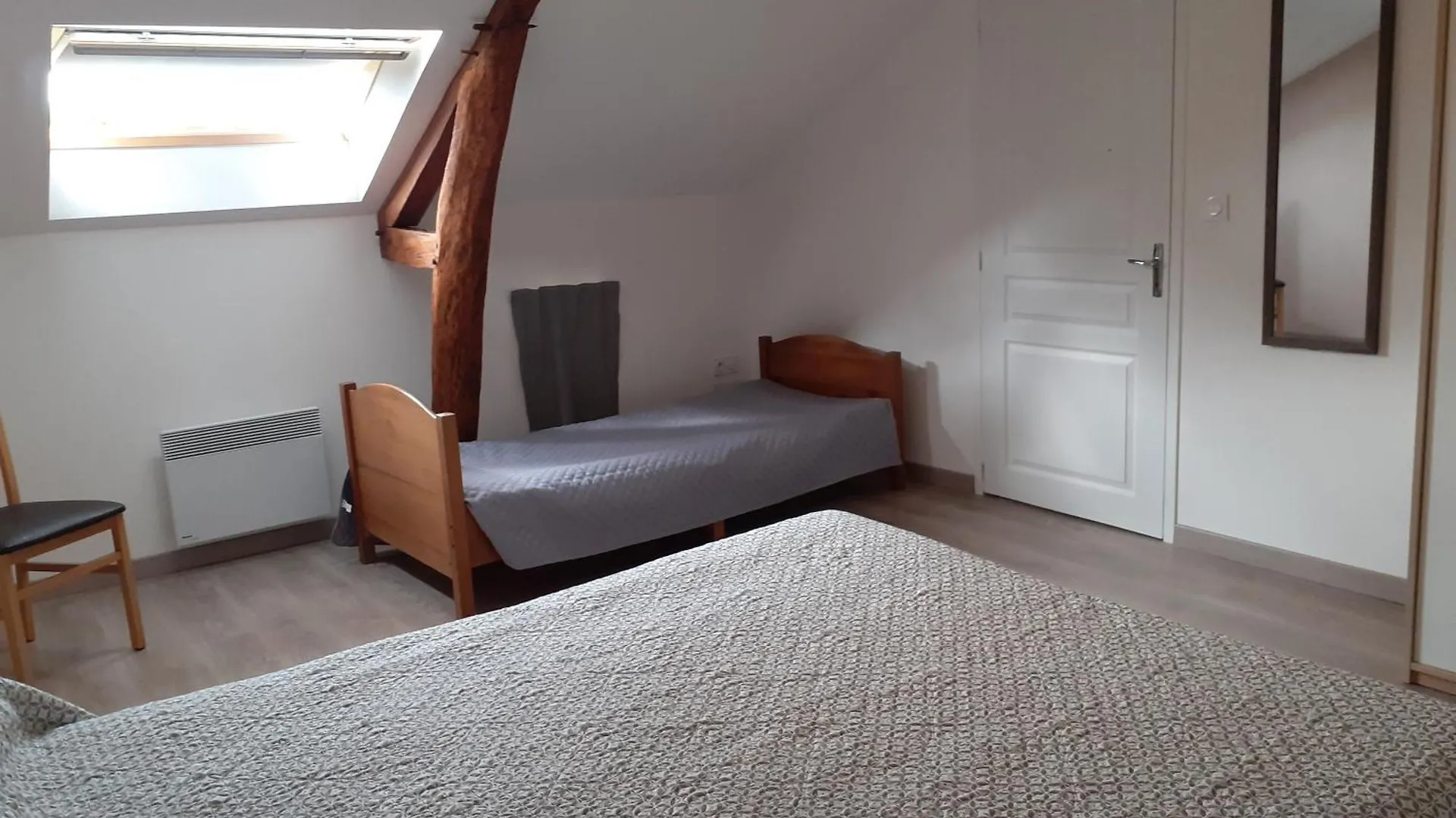 Gite Les Pyreneales Dans Le Madiranais Lascazeres Holiday home